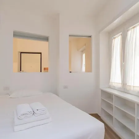 Xenia - In Via Panicale 12 Apartman *